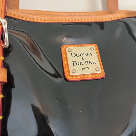 Vintage Dooney & Bourke black patent leather tote handbag - Picture 3 of 14